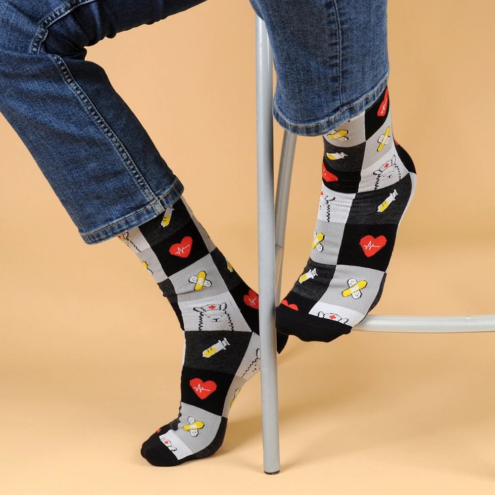 Health Care Heroes Nurse Llama Novelty Socks L/XL - Picture 3 of 10